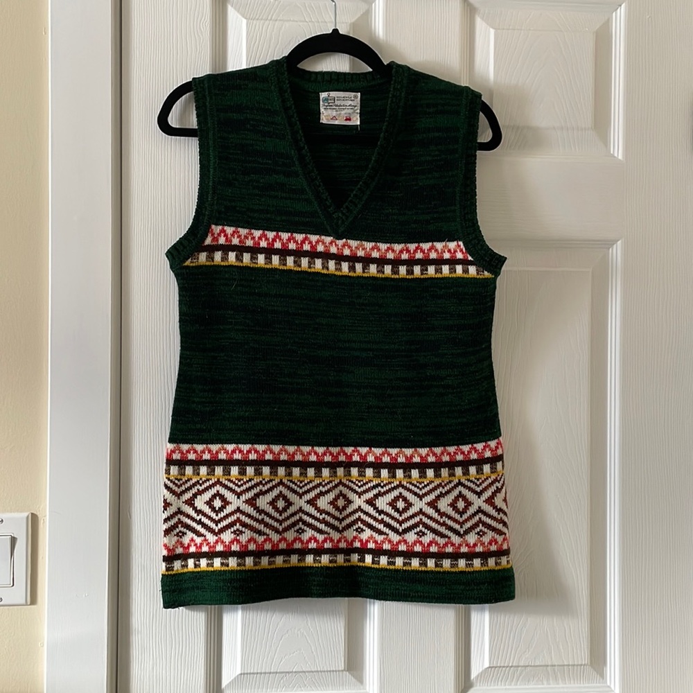 VINTAGE green sweater vest 1970s 1980s retro